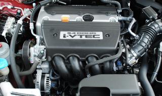 雅阁2013款20L的AT和PE是什么 2013款雅阁