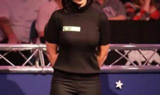 希金斯最后一场比赛的女裁判是谁 中国斯诺克女裁判