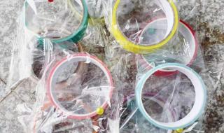 用透明胶带做粘粘球 用透明胶带做粘粘球